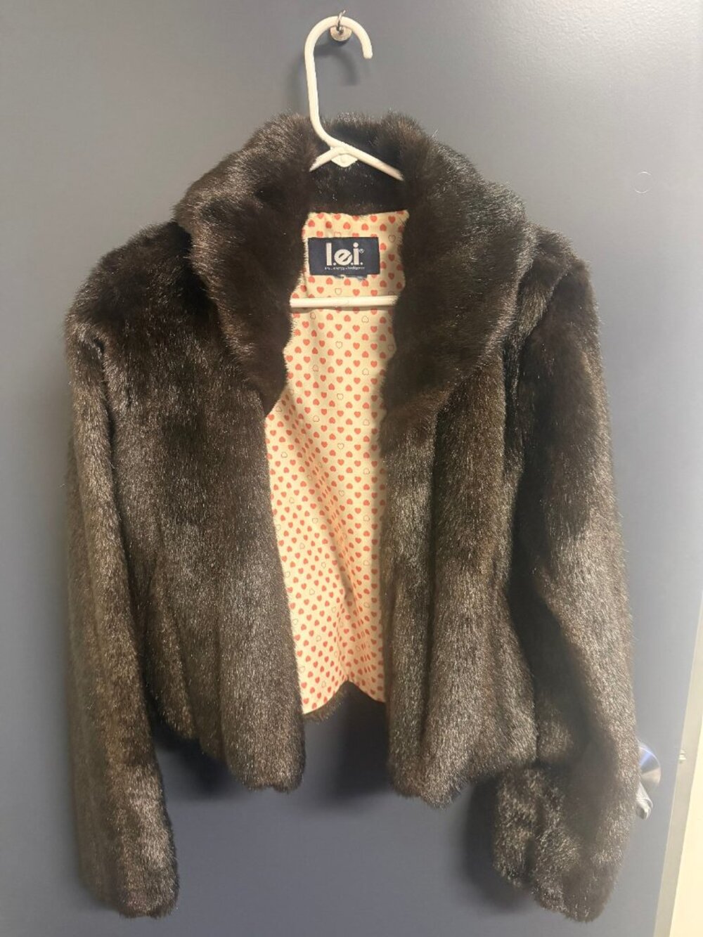 L.E.I. Women’s Faux Fur Jacket Dark Brown Heart Lining Y2K Size S